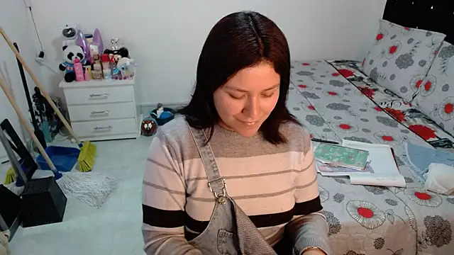sexy masturbation very rich - soniafuckboobs adlı kamera modelinin videosu