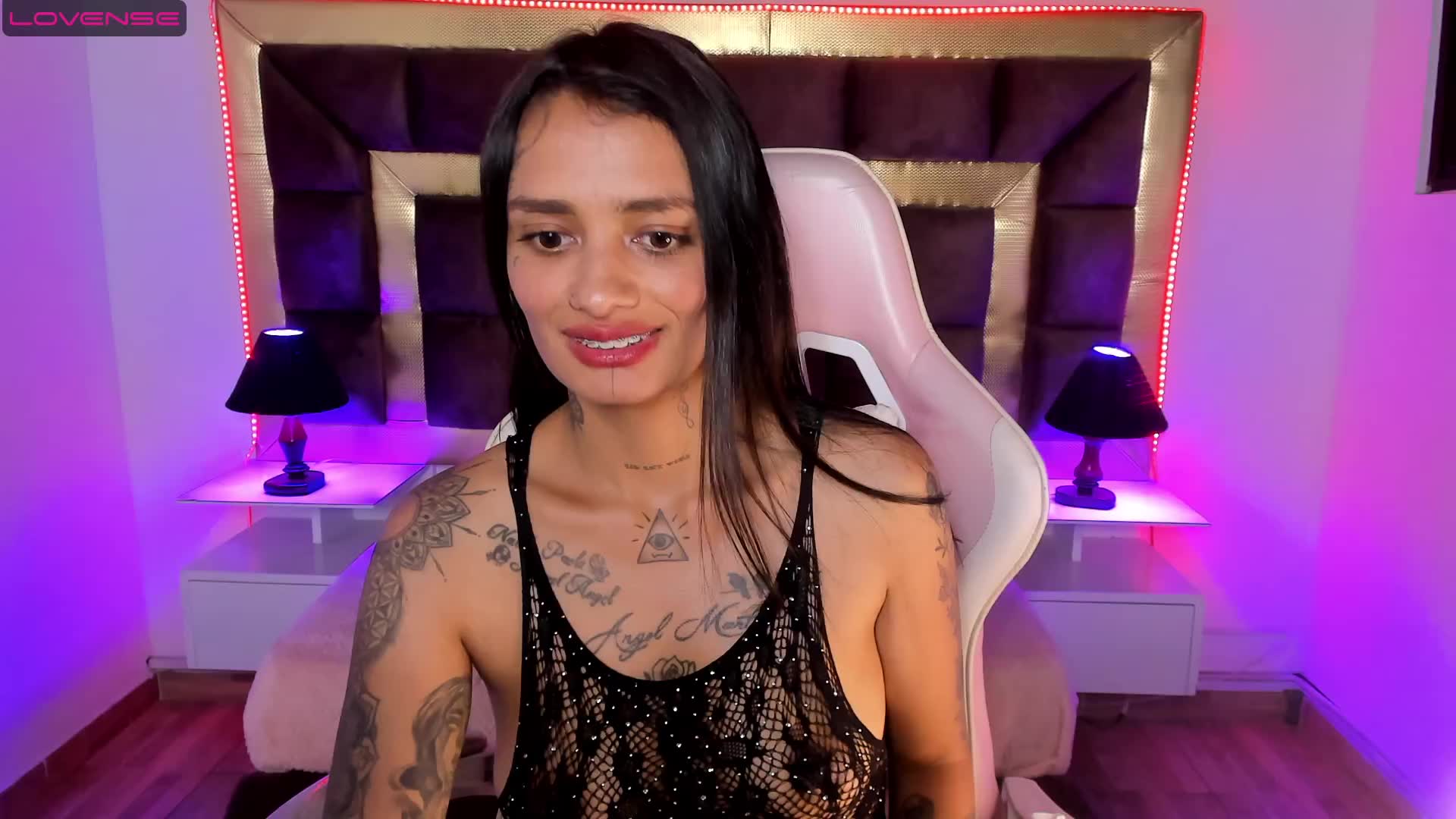 [25 Sep 18:51] Private Show