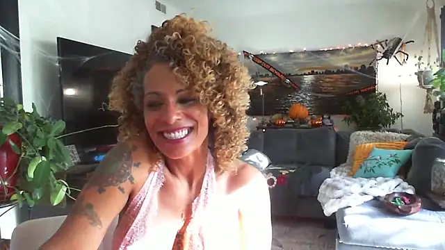 [29 Oct 15:11] Private Show - video oleh CeceilaMoon kamera model