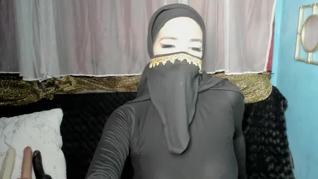 [26 Sep 04:52] Private Show - yarghab_aziz 的视频