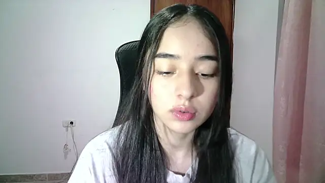 show naked - video by aineangeel cam model