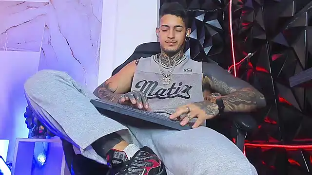 Nike feet boss - video by JAXXXONHERD cam model