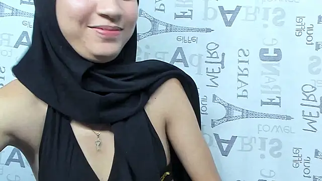 🔥 - video by hanaa_18 cam model