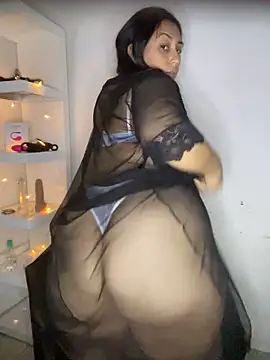 Twerking in Private Show