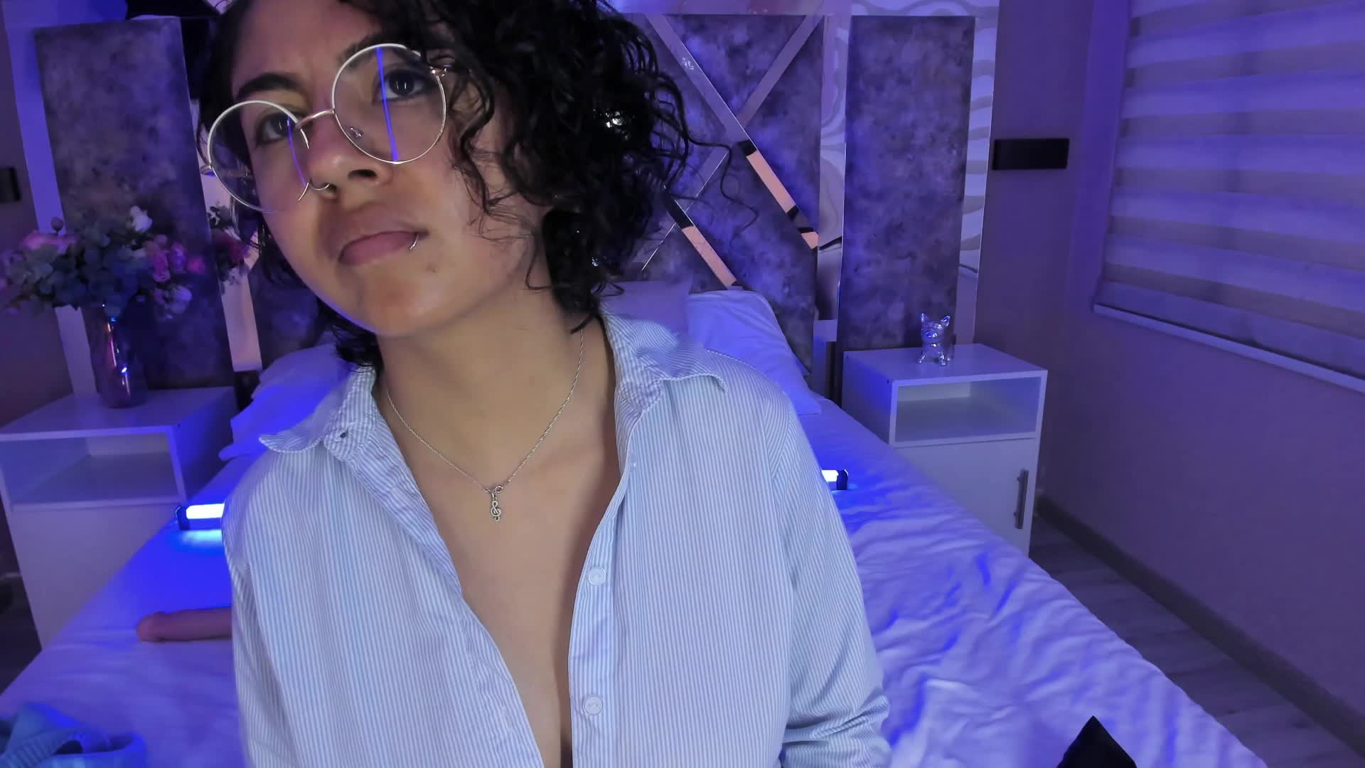 caress my big breasts and fuck me in missionary! - video by Amareto_ cam model