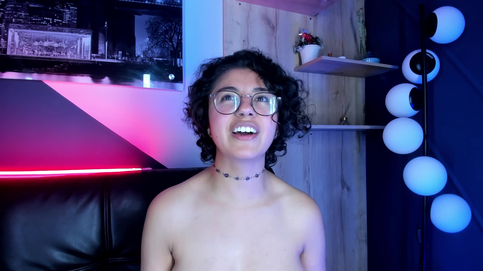 Undress me very closely and make me wet - video by Amareto_ cam model