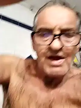 [9 Jul 21:41] Public Show - video by George27265 cam model