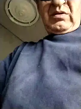 [24 Mar 07:48] Public Show - George27265 adlı kamera modelinin videosu