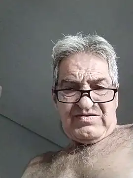 Come on guys, come on guys, this is a gift, but send me a token too, I wouldn't say no. - video av George27265 cam model
