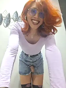 hard dick and show cum in my makeup room - video by Juliana_Saenzz cam model
