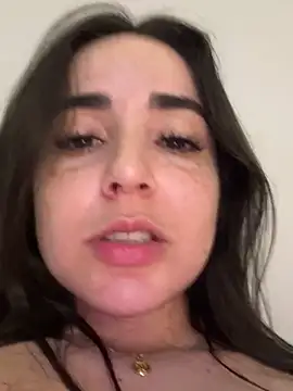 Mamando - video by Vicky-Andrade cam model