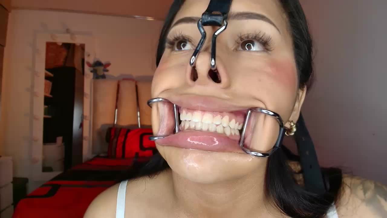 harnes fuck mouth - video av nerak_1a_ cam-modell