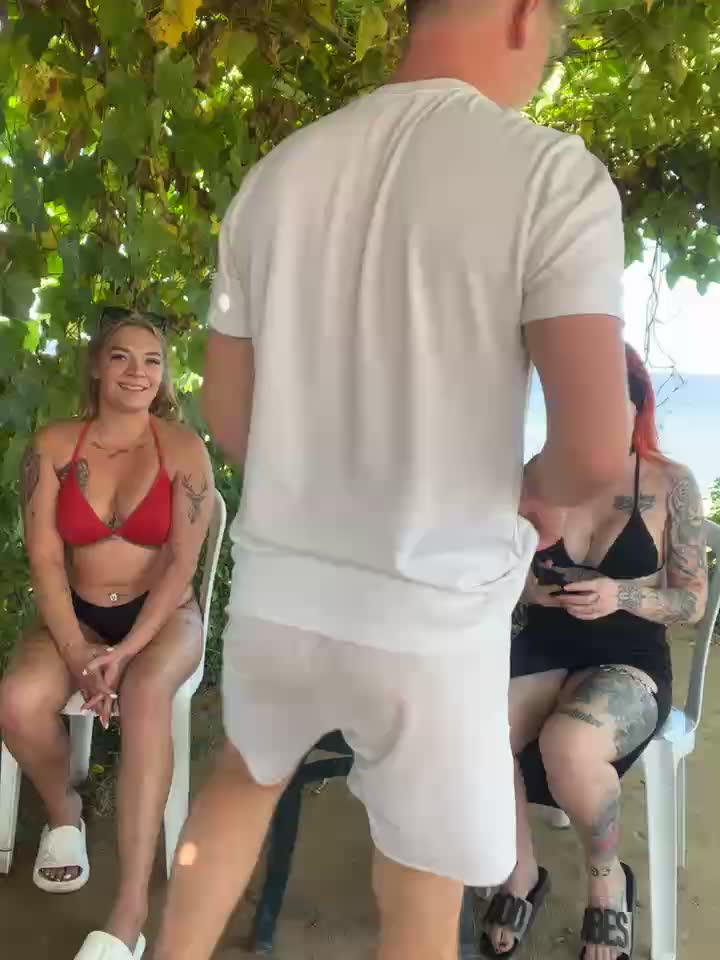 Public 3 some outdoor - video by LizzyLush_ cam model