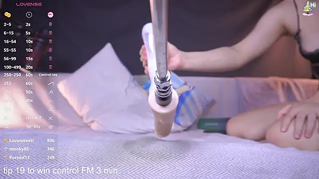 lick feet part 1 - video by Black_and_Wh1te cam model