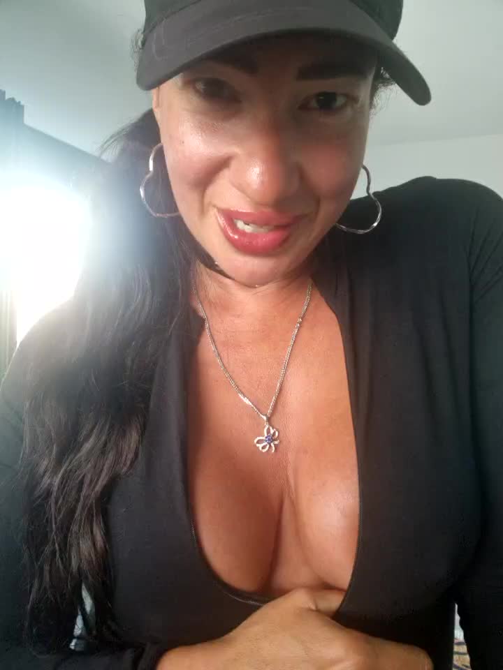 FOOT SEDUCTION PRIVATE SHOW - video av TheGoddessBianca cam model