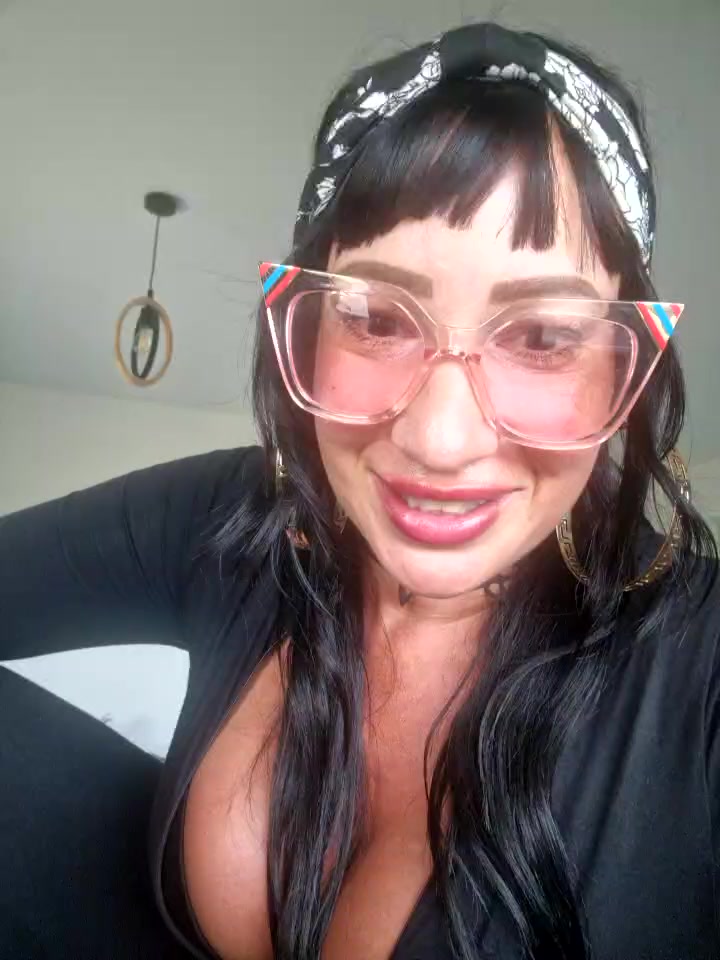 EXTRA DIRTY TALK WITH A BLACK COCK - video av TheGoddessBianca cam model