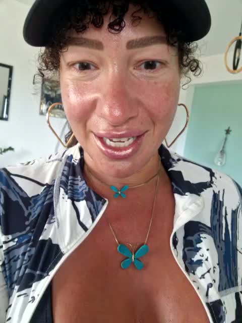 OILED TITS AND BENDING OVER PRIVATE SHOW - βίντεο μοντέλου TheGoddessBianca