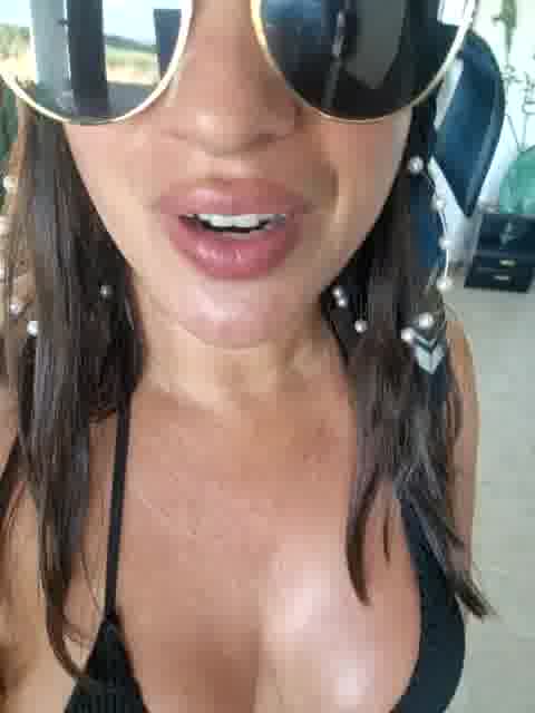 TITTY AND HAIRY PUSSY SHOW - video av TheGoddessBianca cam model