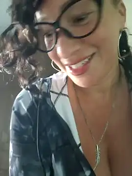 JIGGLY TWERK & SPANK - video by TheGoddessBianca cam model