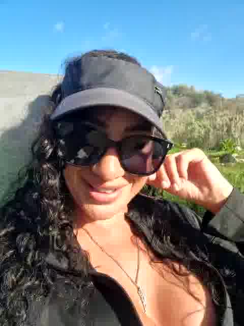 NAUGHTY DILDOSUCK AND UNDERBOOB FUCKTALK - video av TheGoddessBianca cam model