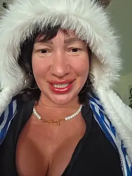 FAT NIPPLE AND TIT SEDUCTION - video by TheGoddessBianca cam model