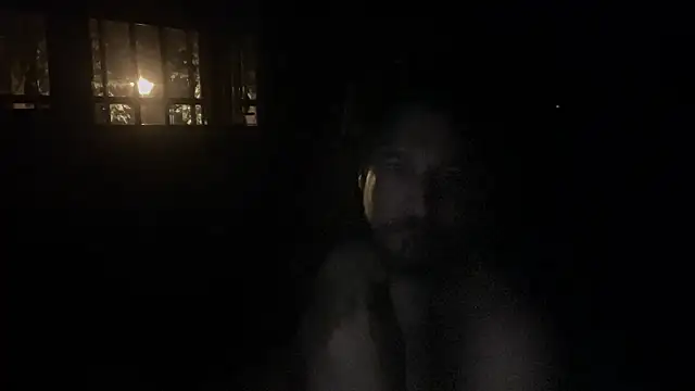 [25 Jun 01:39] Public Show – video af ManuMata cam-model