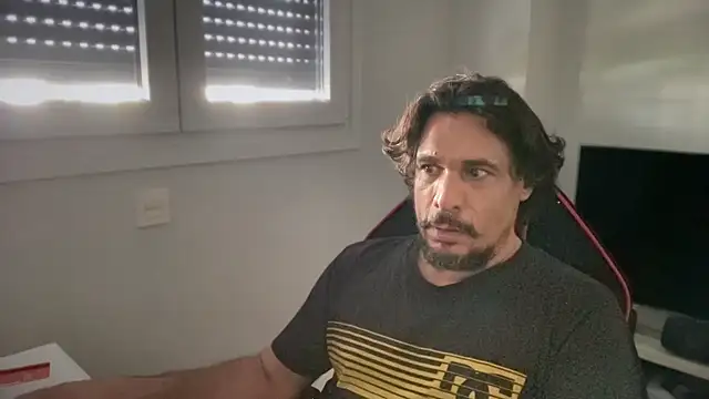 [22 Oct 16:16] Public Show - vidéo du modèle de showcams ManuMata