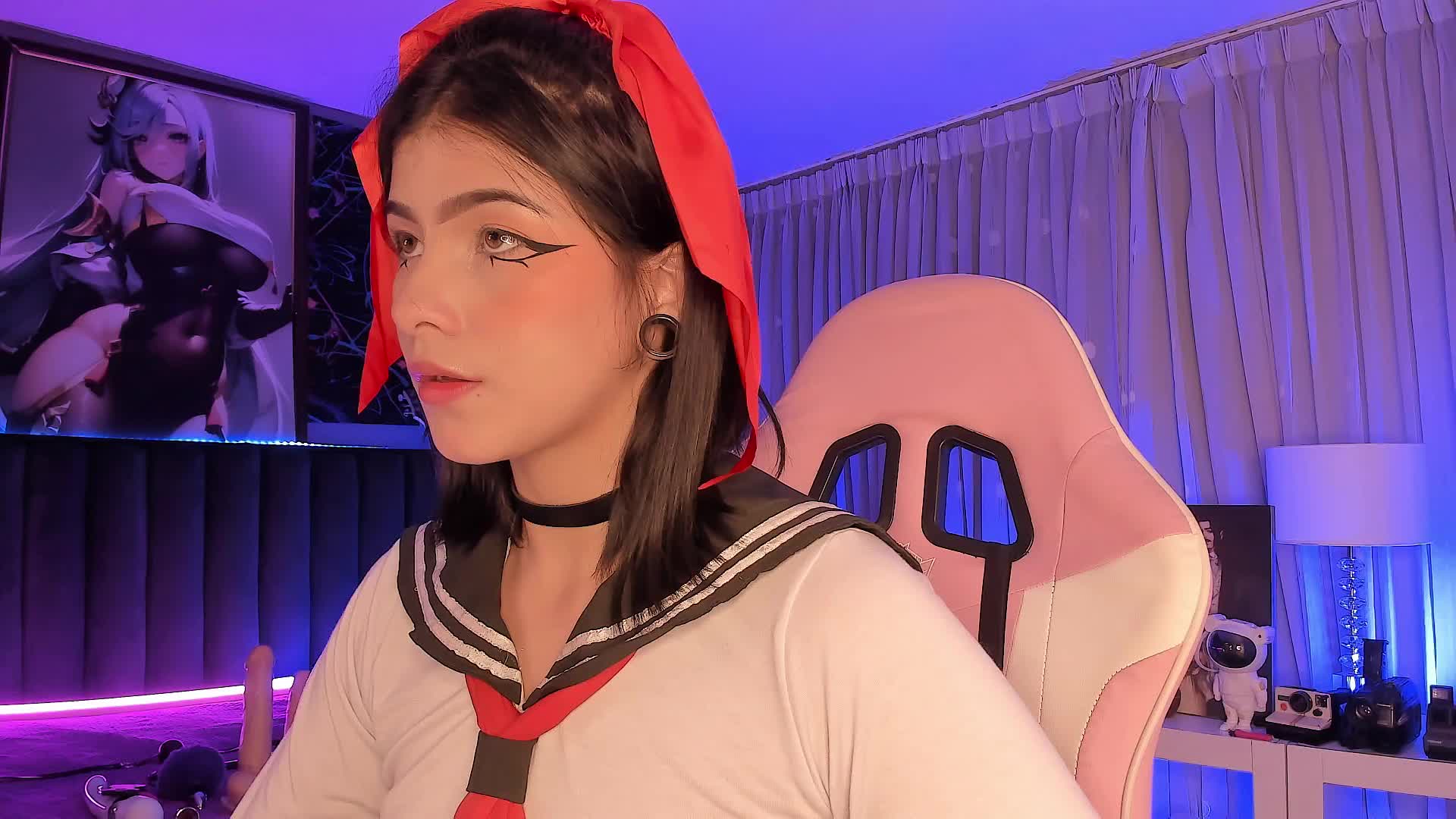 A kinky school girl dance with her nude body😈 - video by LanaKyutt cam model