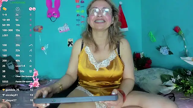 talk and smile - SheraHadee adlı kamera modelinin videosu