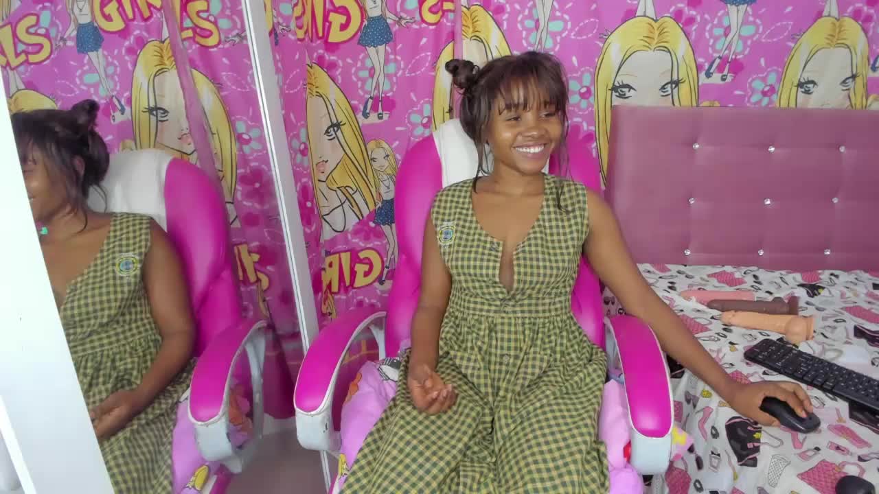 sweet girl passionate innocent fucking sexy - video by kimmysantoo cam model