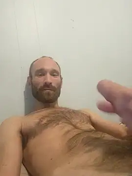 [23 Oct 05:16] Public Show - video by Johnnyw151 cam model