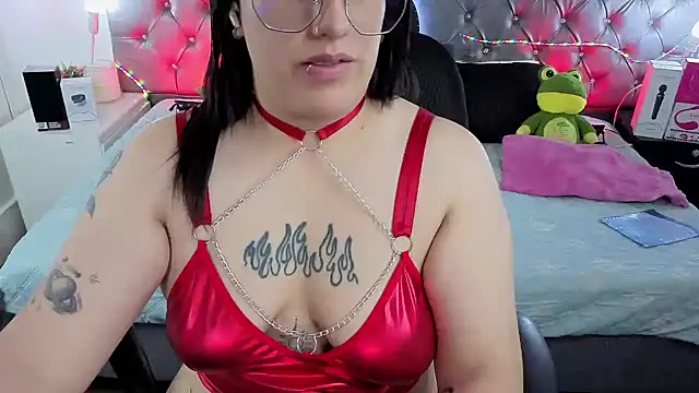 Play + Open pussy
