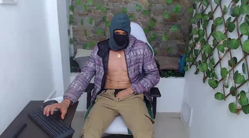 [12 May 21:50] Private Show－カメラキャストのjean_sneiderの動画