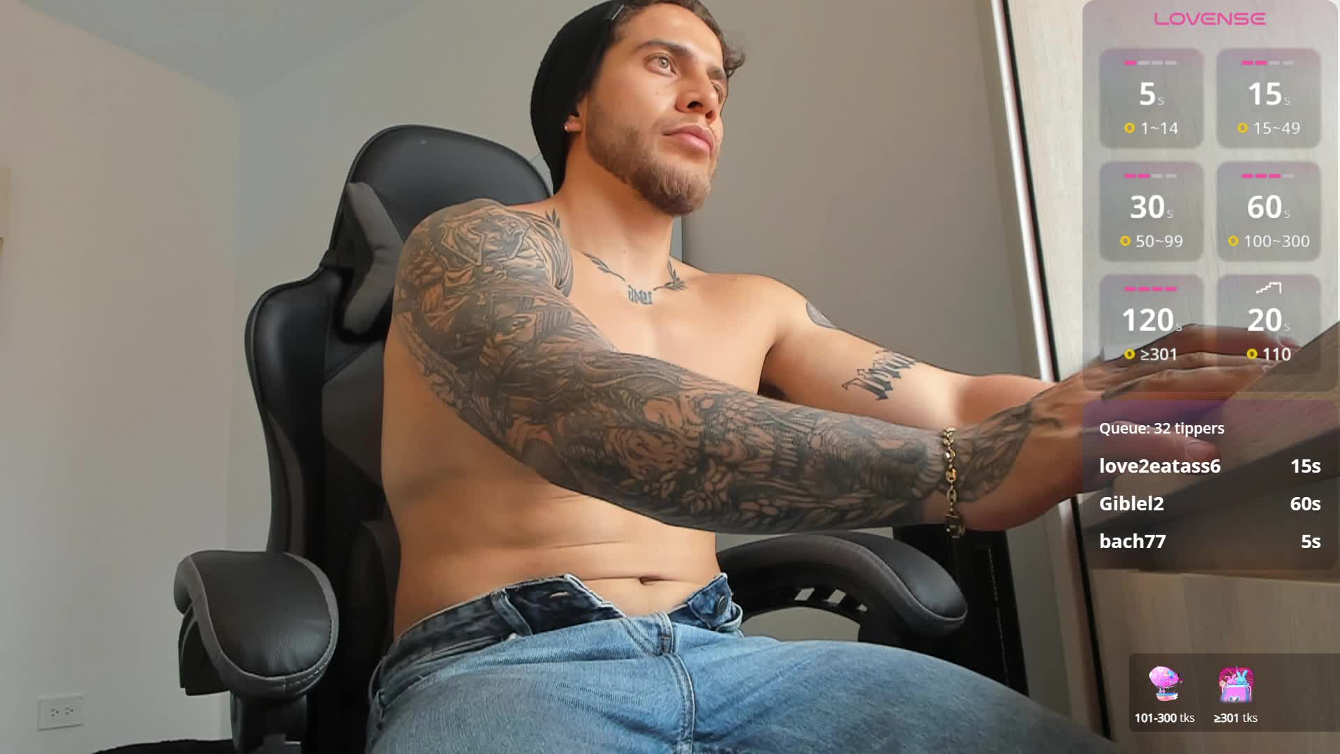 [22 Sep 14:24] Private Show - vidéo du modèle de showcams LucianSinclair