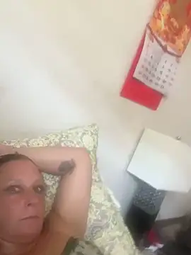 [7 Sep 15:18] Public Show - video by Everlyrose27 cam model