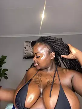 [19 Jun 11:06] Private Show－カメラキャストのHoneycoco0211の動画