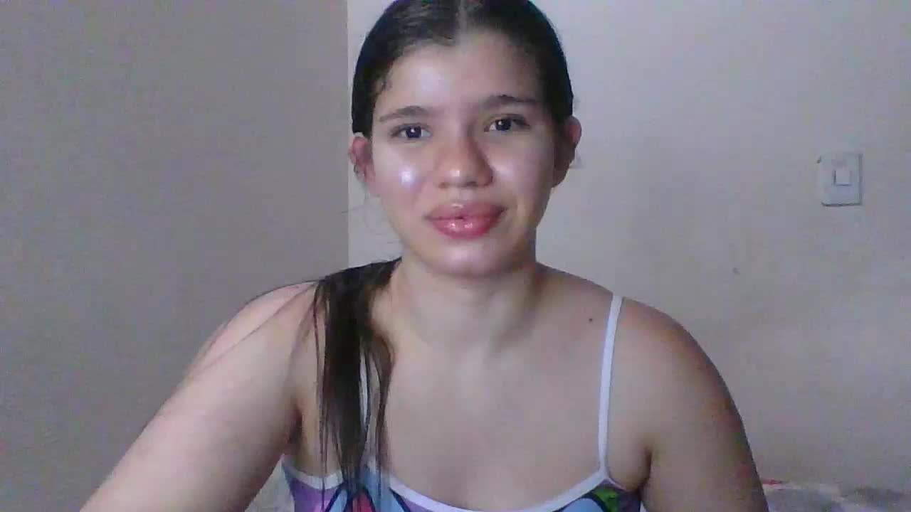 IM IN MY RED DAYS, WOULD YOU LIKE YO HAVE FUN WITH ME? - video by Danzel1105 cam model