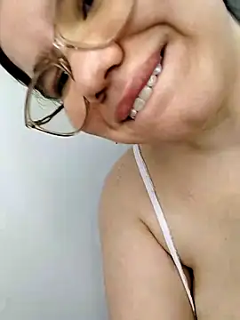 Fuck me under my shower water - ক্যাম মডেল Danzel1105-এর ভিডিও