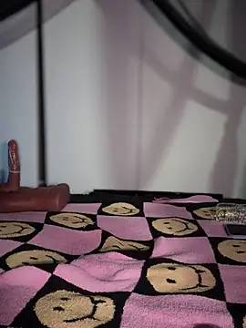 ✨SQUAT RIDING N TEASING✨ - vídeo de marleymaxwell modelo de câmara