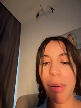 Private Show 22MIN With girl - video by ORLA94 cam model