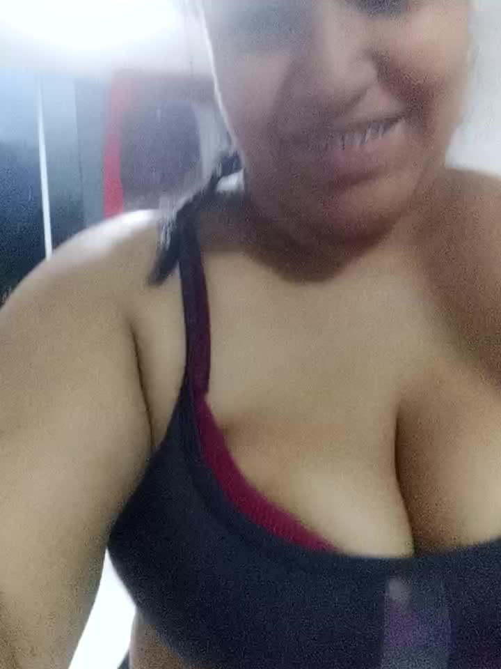 Exercising - video by Mia_Adell_11 cam model