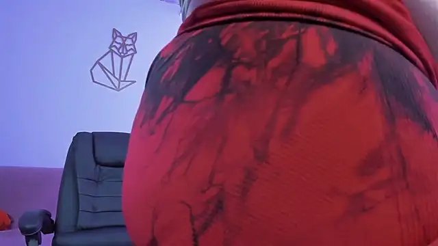 domi on pussy - video di Aria_Fullbuster modella di cam