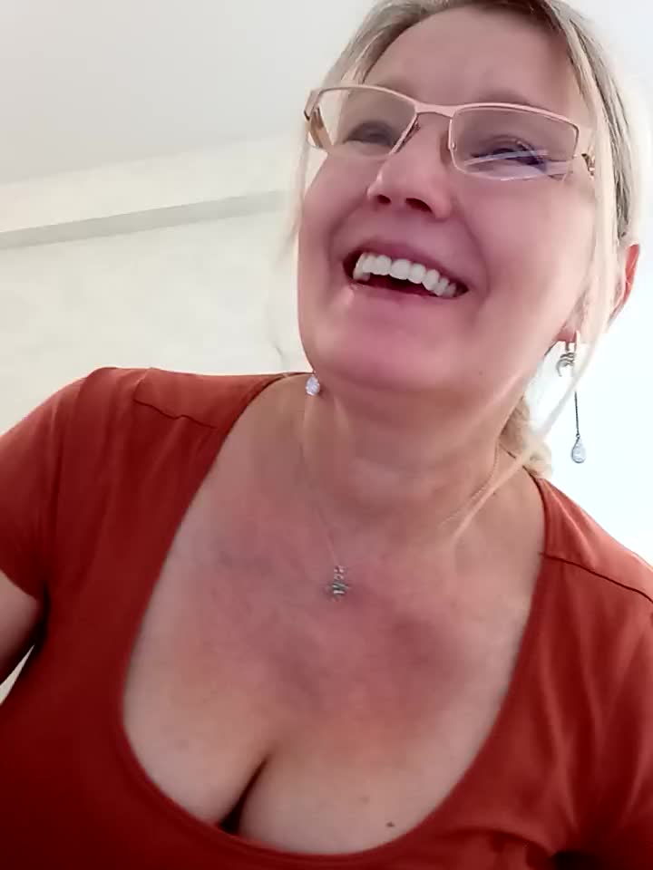 [17 Mar 08:51] Private Show - ক্যাম মডেল irinamaux-এর ভিডিও