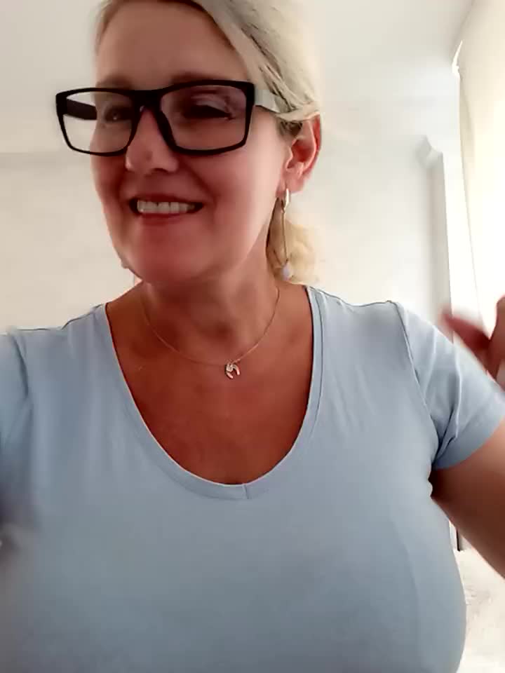 [15 Jul 15:34] Private Show - ক্যাম মডেল irinamaux-এর ভিডিও