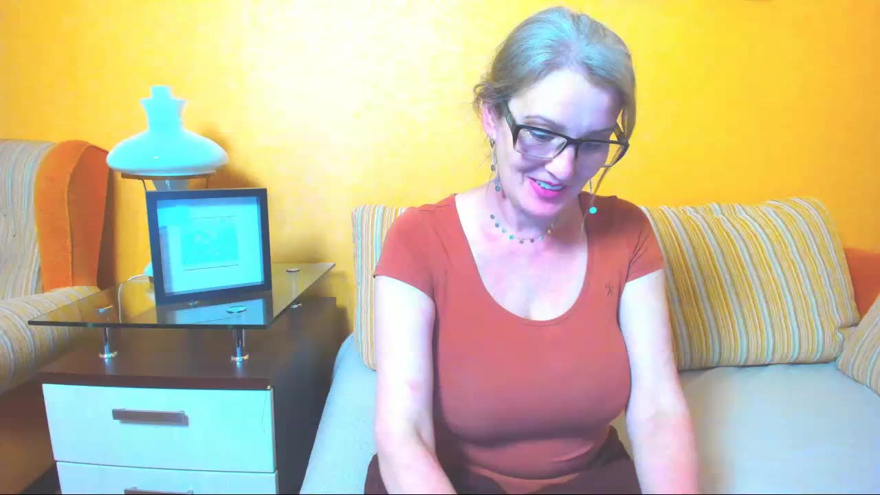 [27 May 20:32] Private Show - ক্যাম মডেল irinamaux-এর ভিডিও