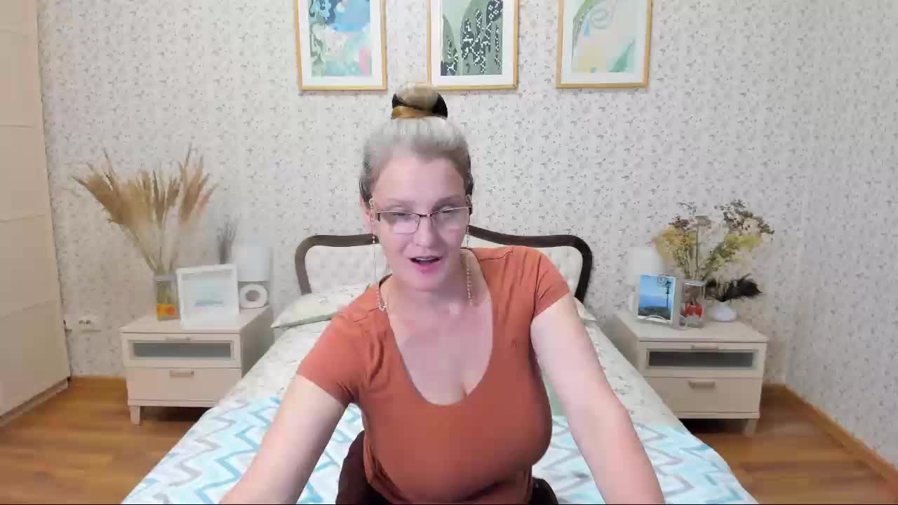 [5 Nov 00:57] Private Show - ক্যাম মডেল irinamaux-এর ভিডিও