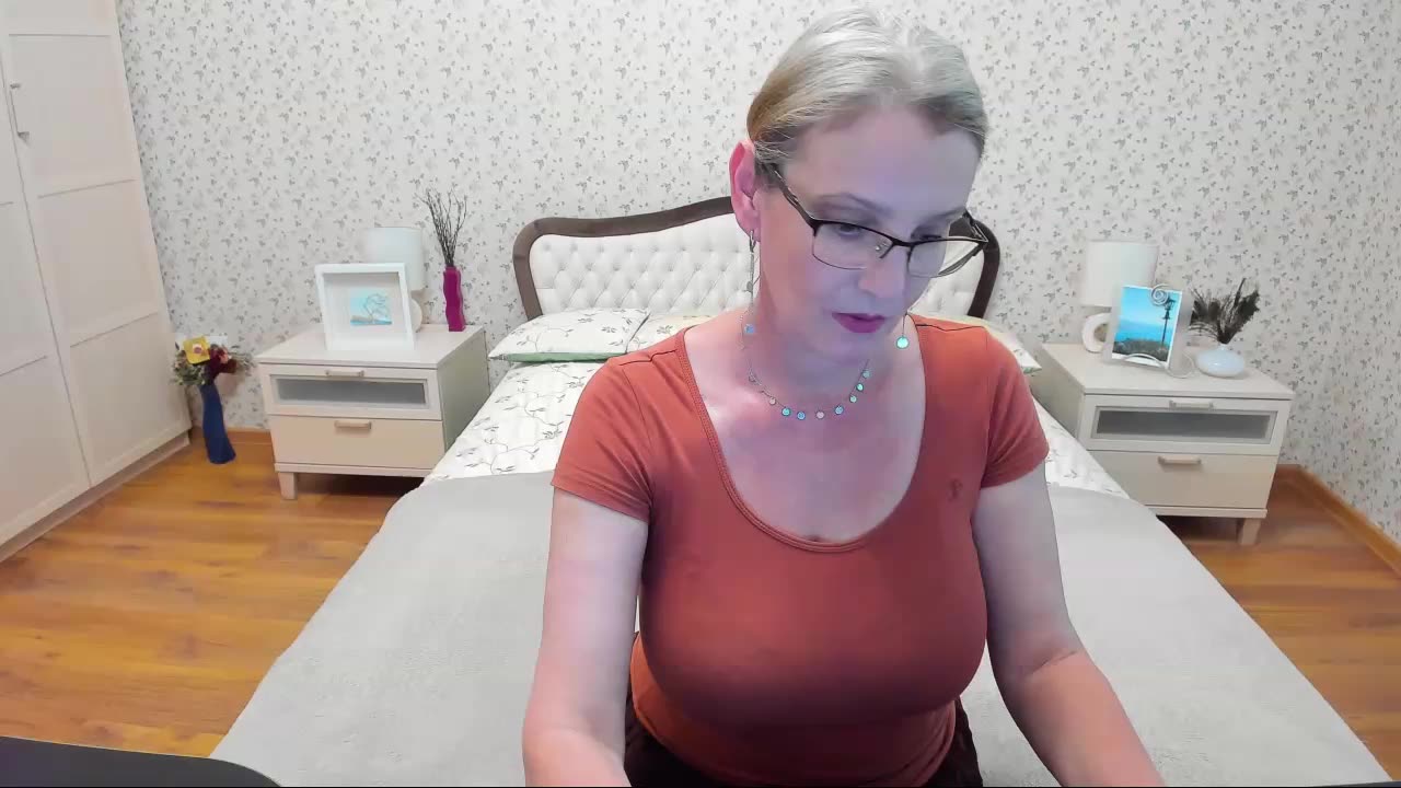 [12 Jun 09:54] Private Show - ক্যাম মডেল irinamaux-এর ভিডিও