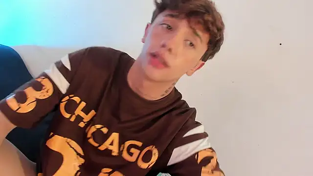 sexy cumm big orgams - video av Tomy_Rox cam model