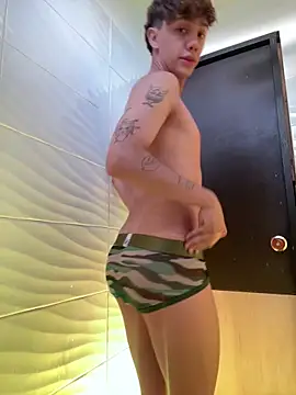 show in shower hot sexy show - video av Tomy_Rox cam model