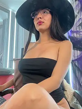 Private Show witch sexy masturbate pussy